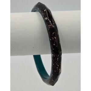 Retro Style Confetti Bracelet with an Aqua Color Inside